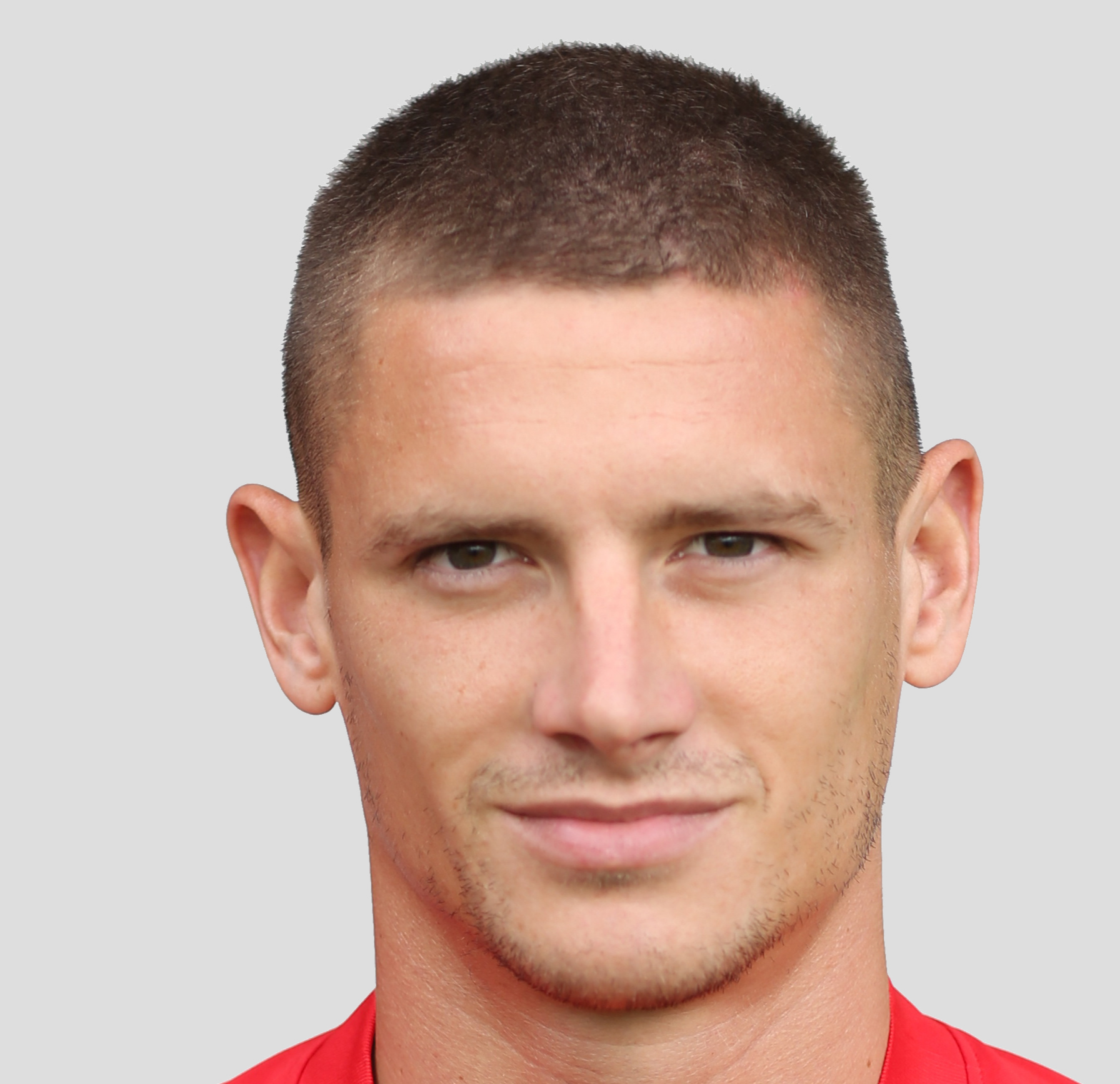 https://img.bjdingyan.org/img/football/player/b4e4329b846a355a66f3e83626b2a86a.jpg